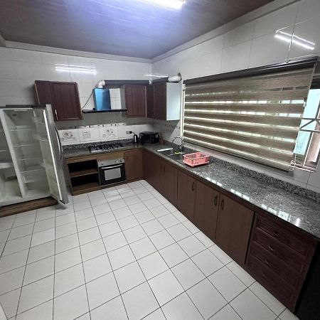 Takako Court Luxury Houses & Apartments, East Legon Accra Luaran gambar