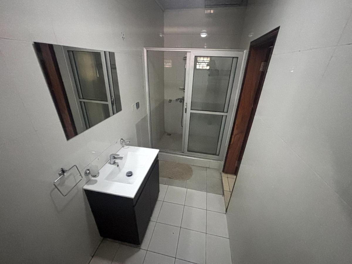 Takako Court Luxury Houses & Apartments, East Legon Accra Luaran gambar